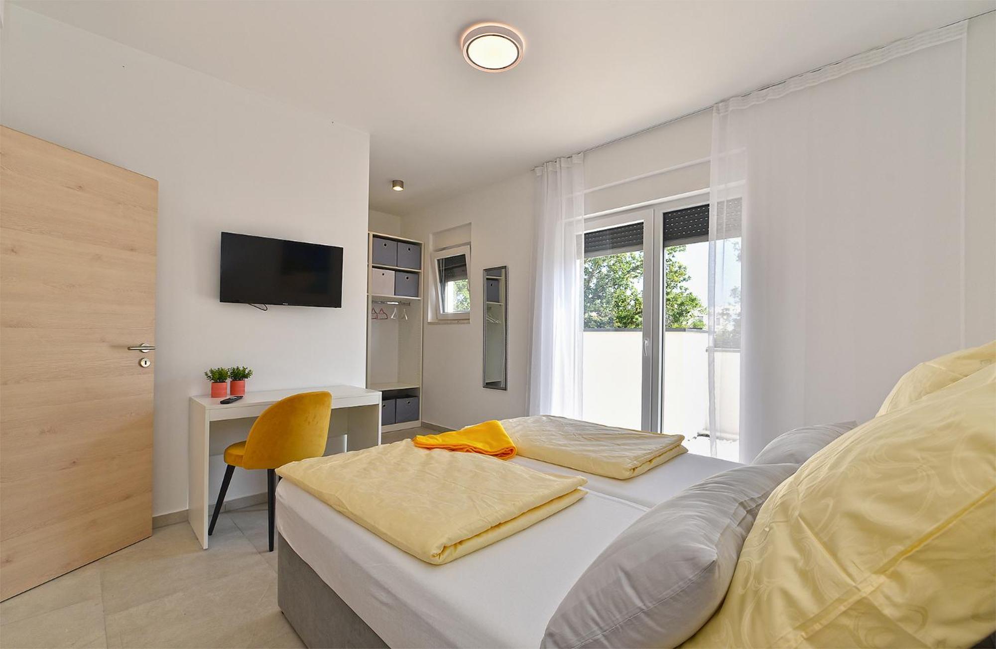 Jlo1 Mit Beheizbarem Pool Villa Peroj Exterior photo